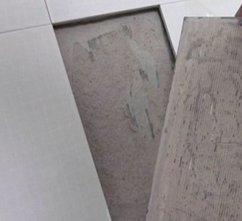 蚌埠瓷砖空鼓维修公司分享瓷砖铺贴时如果打浆（即涂抹在瓷砖背面和基层上的砂浆或瓷砖胶）过少，会带来以下问题